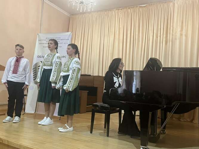 Переможці номінації «Академічний спів» конкурсу вокальних ансамблів малих форм здобувачів освіти мистецьких шкіл Закарпатської області