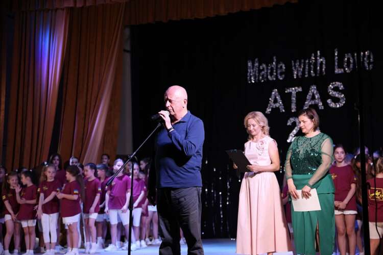 Атестація шоу-гурту «Атас» пройшла успішно