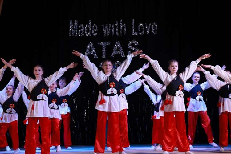 Атестація шоу-гурту «Атас» пройшла успішно