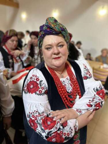 ІННА БУЯНОВСЬКА: «БЕЗМЕЖНО ЛЮБЛЮ КУЛЬТУРУ, ДО НЕЇ ПРИЧЕТНА ВСЯ МОЯ СІМ’Я»