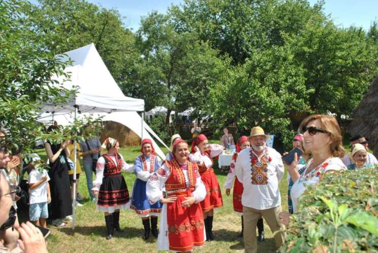 ДВА ДНІ В УЖГОРОДСЬКОМУ СКАНСЕНІ БУЯВ «ЦВІТ ПАПОРОТІ»