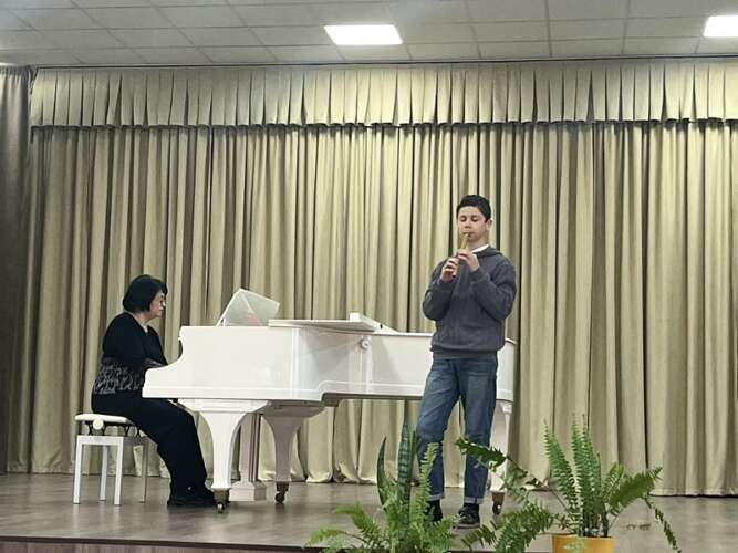 Переможці конкурсу індивідуальних виконавців здобувачів освіти старших класів  мистецьких шкіл Закарпатської області у номінації «Духові та ударні інструменти»