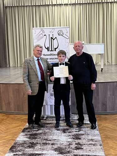 Переможці конкурсу індивідуальних виконавців здобувачів освіти старших класів  мистецьких шкіл Закарпатської області у номінації «Духові та ударні інструменти»