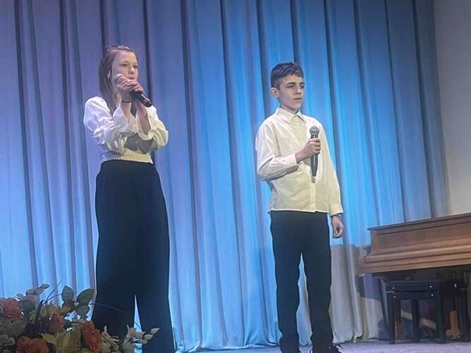 Переможці номінації «Естрадний спів» конкурсу вокальних ансамблів малих форм здобувачів освіти  мистецьких шкіл Закарпатської області