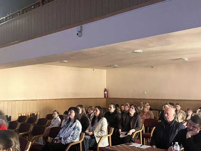 Переможці номінації «Естрадний спів» конкурсу вокальних ансамблів малих форм здобувачів освіти  мистецьких шкіл Закарпатської області