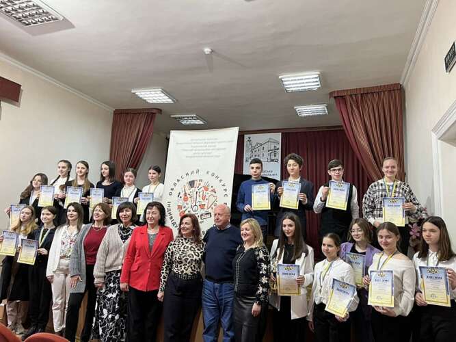 Названо переможців ІІ туру обласного конкурсу індивідуальних виконавців старших класів здобувачів освіти мистецьких шкіл Закарпатської області (номінація «Фортепіано»)