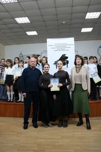 Переможці конкурсу фортепіанних ансамблів мистецьких шкіл Закарпатської області