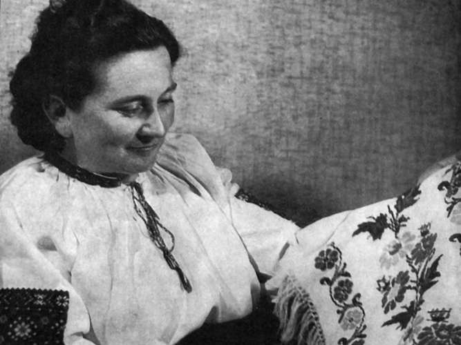 ВЕСЕЛКИ ЇЇ ЖИТТЯ. До 100-річчя від дня народження вишивальниці Марії Гаврило