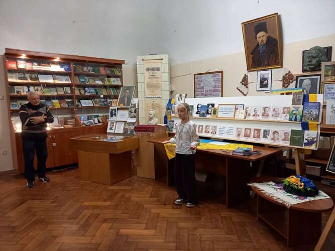 Слово, що єднає покоління: юні театрали відвідали народний літературний музей Закарпаття