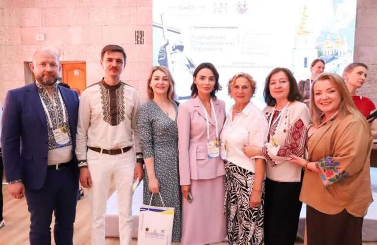 Ганна Дрогальчук взяла участь у IV міжрегіональній суспільно-науковій платформі «Хрещення. Становлення. Перемога»