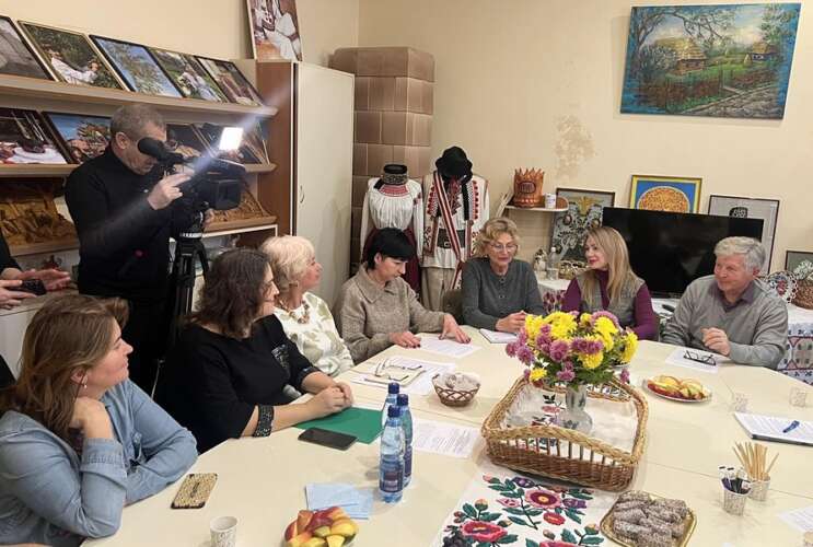 ГОНЧАРІ Й КЕРАМІСТИ ОБЛАСТІ ОБГОВОРИЛИ ЇХНІ «ЦЕХОВІ» СПРАВИ