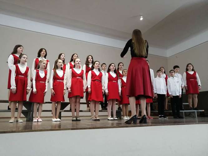 Визначено переможців ІІ туру обласного конкурсу хорових колективів та вокальних ансамблів мистецьких шкіл Закарпатської області