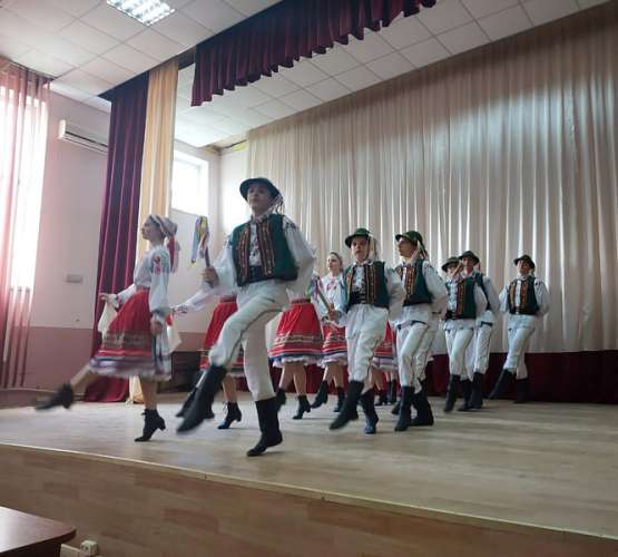 В Ужгороді відбувся ІІ тур обласного конкурсу хореографічної майстерності серед здобувачів освіти мистецьких шкіл Закарпаття (народно-сценічний танець)