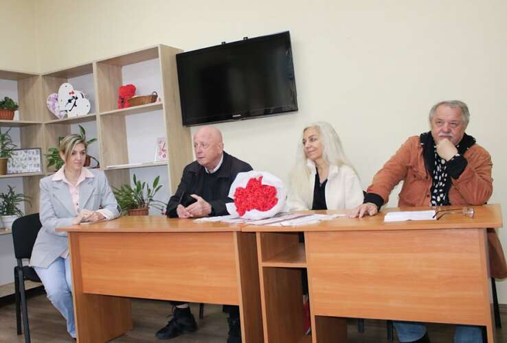 АМАТОРСЬКІ КОЛЕКТИВИ ХУСТЩИНИ РАДУВАЛИ ВИКОНАВСЬКОЮ МАЙСТЕРНІСТЮ, ПІДТВЕРДЖУЮЧИ ВИСОКІ ЗВАННЯ