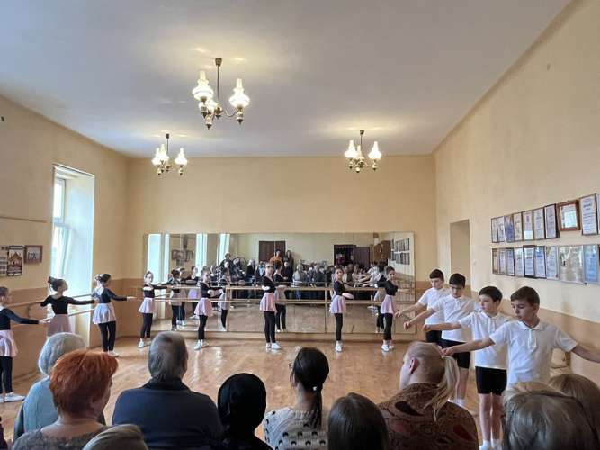 У Хусті відбувся семінар-практикум для викладачів класу хореографії мистецьких шкіл області