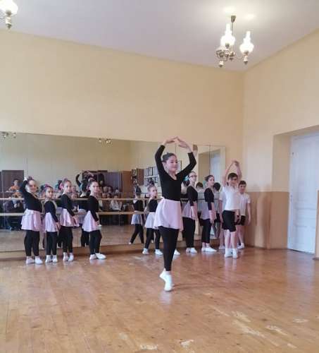 У Хусті відбувся семінар-практикум для викладачів класу хореографії мистецьких шкіл області