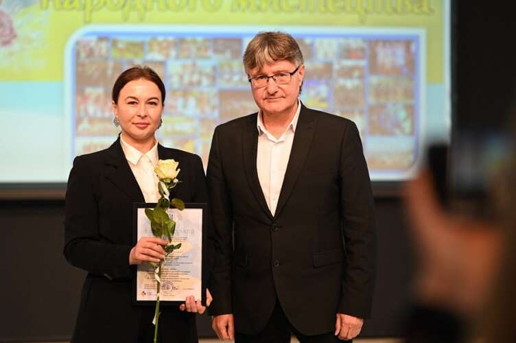 З нагоди Всеукраїнського дня працівників культури та майстрів народного мистецтва працівники Центру культури отримали нагороди