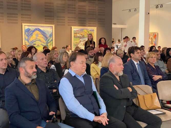 З нагоди Всеукраїнського дня працівників культури та майстрів народного мистецтва працівники Центру культури отримали нагороди