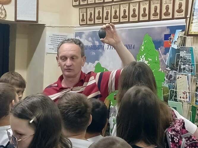 МУЗЕЙ У ІРШАВІ ГЛИБОКО «КОПАЄ» В ІСТОРІЮ, ПРИВЧАЄ ШАНУВАТИ ПРЕДКІВ, ВИХОВУЄ ПОЧУТТЯ ПАТРІОТИЗМУ