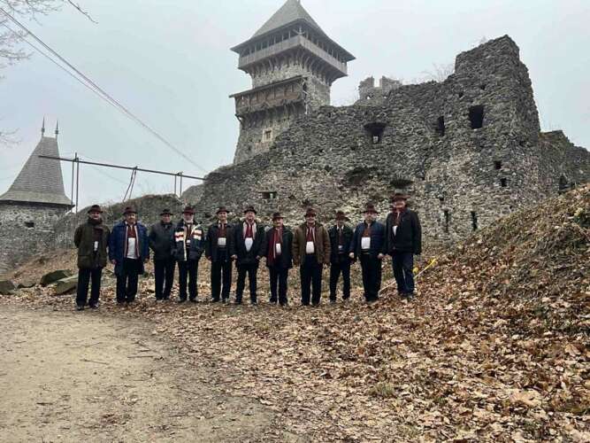 СПІВОЧЕ СЕРЦЕ ОНОКІВЦІВ – «КАРПАТСЬКІ ГОЛОСИ»