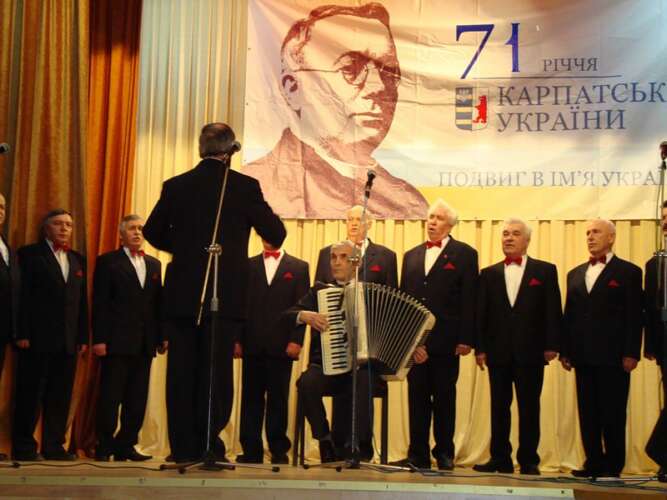 СПІВОЧЕ СЕРЦЕ ОНОКІВЦІВ – «КАРПАТСЬКІ ГОЛОСИ»