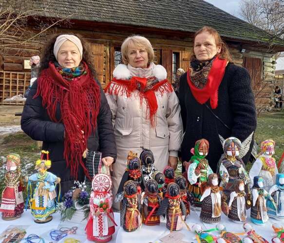 В Ужгороді гучно лунали «Коляди у старому селі»!