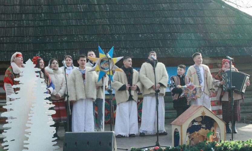 В Ужгороді гучно лунали «Коляди у старому селі»!