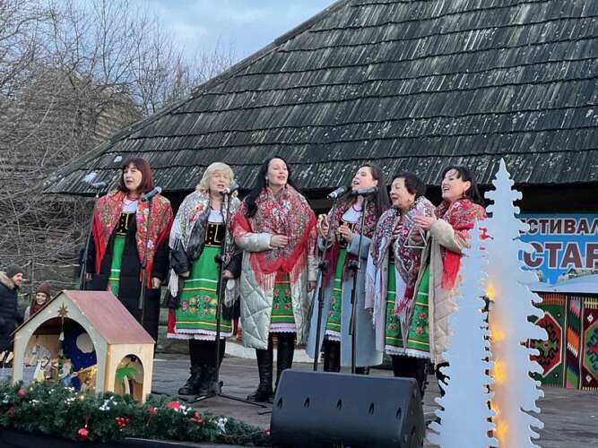 В Ужгороді гучно лунали «Коляди у старому селі»!