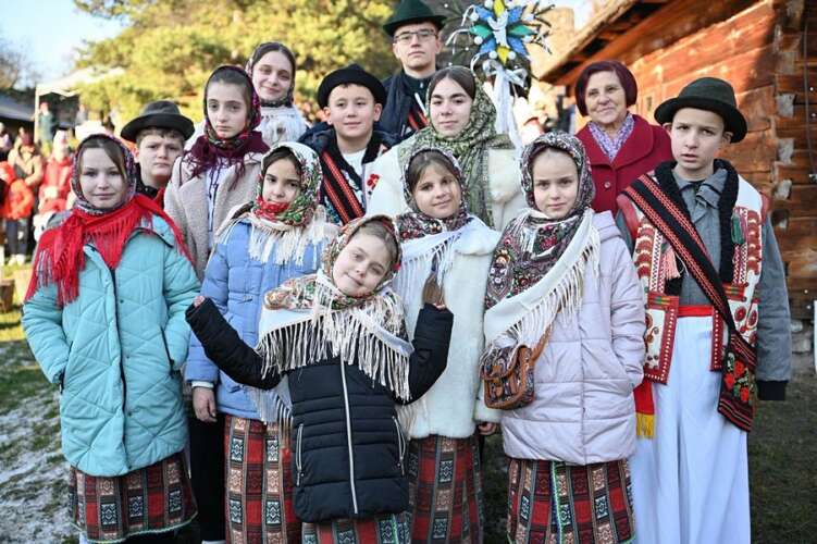 В Ужгороді гучно лунали «Коляди у старому селі»!