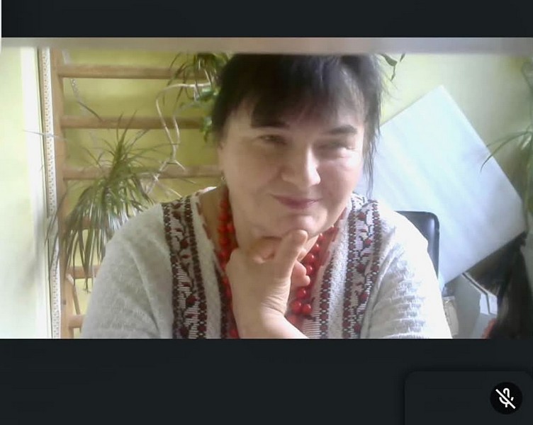 Традиції, пов’язані з родинною обрядовістю Традиції, пов’язані з родинною обрядовістю
