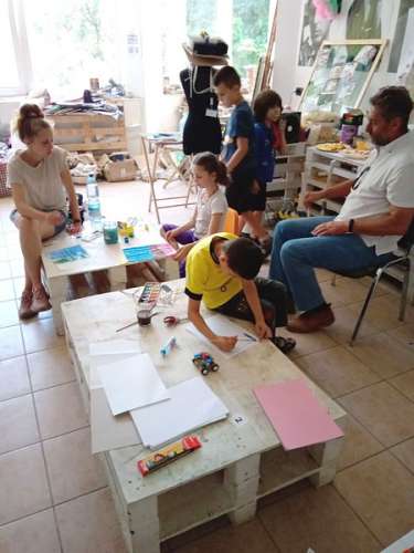 Працівники Центру культури провели заняття з малювання для діток внутрішньо переміщених осіб