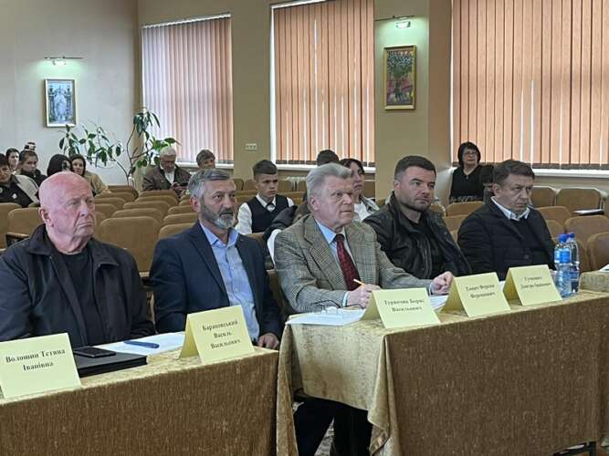 У Мукачеві змагалися юні піаністи