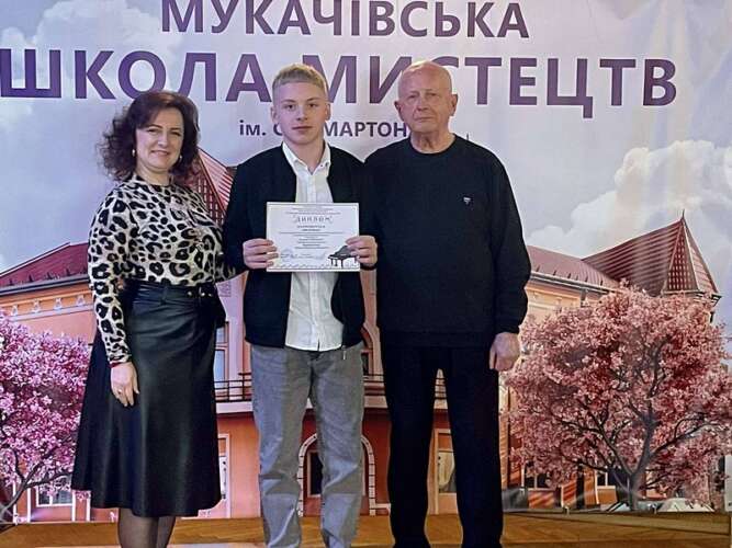 У Мукачеві змагалися юні піаністи