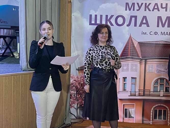 У Мукачеві змагалися юні піаністи