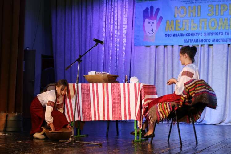 «ЮНІ ЗІРКИ МЕЛЬПОМЕНИ» ЯСКРАВО І САМОБУТНЬО ЗНОВУ ЗІЙШЛИ В БЕРЕГОВІ
