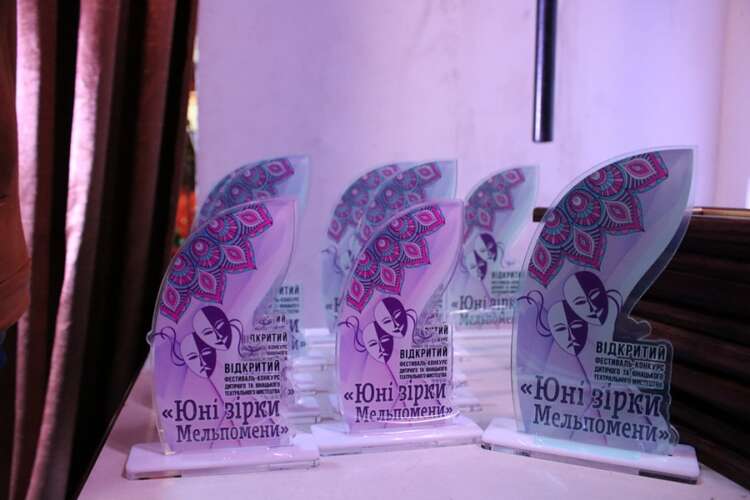 Берегово приймало переможців Відкритого фестивалю-конкурсу дитячого та юнацького театрального мистецтва «Юні зірки Мельпомени»