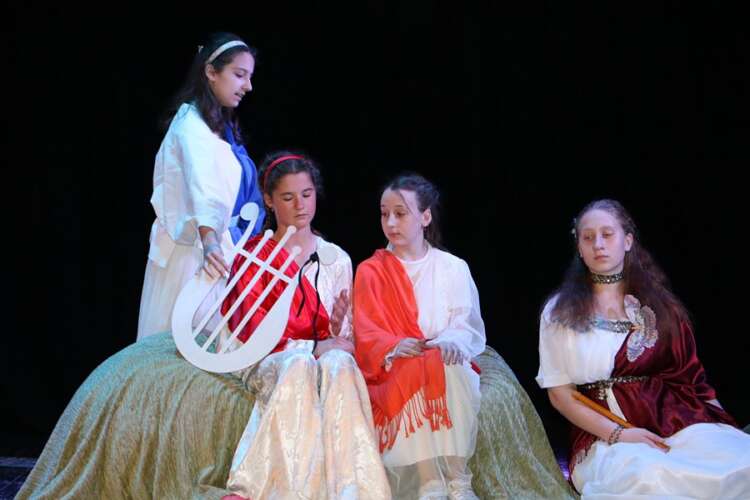 Берегово приймало переможців Відкритого фестивалю-конкурсу дитячого та юнацького театрального мистецтва «Юні зірки Мельпомени»