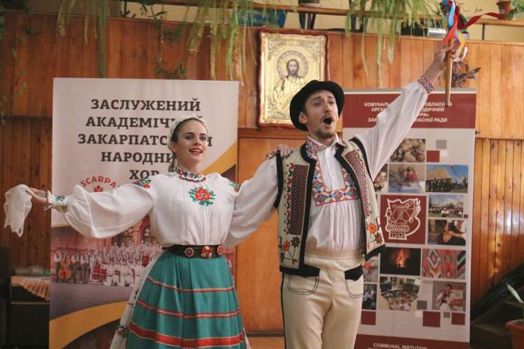В Ужгороді презентували книжку "Ой піду я танцювати" Миколи Мовнара