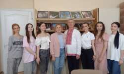 Про народну хореографію Закарпаття розповіли студентам у Центрі культури