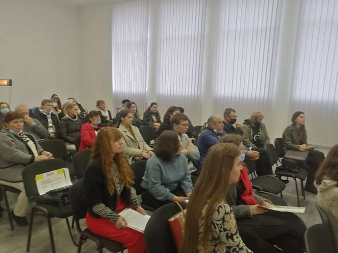 Про традиції закарпатської школи живопису та сьогоднішні реалії художньої освіти говорили на семінарі-практикумі в Мукачеві
