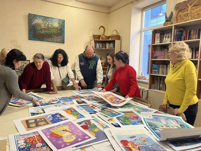 Переможці конкурсу образотворчого мистецтва здобувачів освіти молодших класів мистецьких шкіл Закарпатської області «До нас іде Миколай»