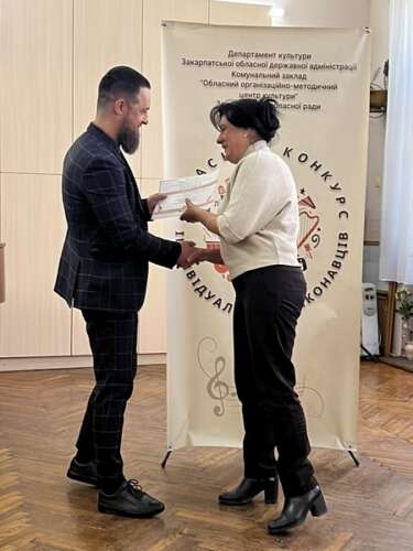 Переможці ІІ туру конкурсу індивідуальних виконавців здобувачів освіти старших класів мистецьких шкіл Закарпатської області. Номінація «Народні інструменти» (класична гітара; домра, цимбали)