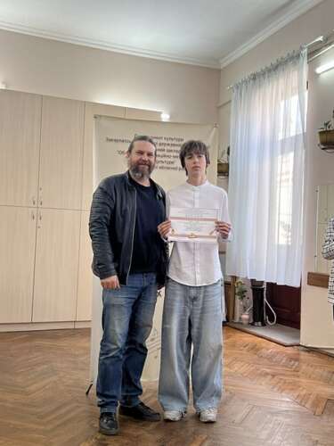 Переможці ІІ туру конкурсу індивідуальних виконавців здобувачів освіти старших класів мистецьких шкіл Закарпатської області. Номінація «Народні інструменти» (класична гітара; домра, цимбали)