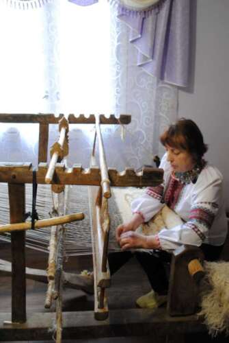 Ткацтво гунь у селі Річка