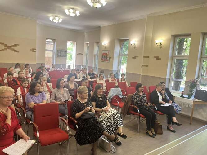 Переможці обласного конкурсу угорської народної пісні «Пачірта»