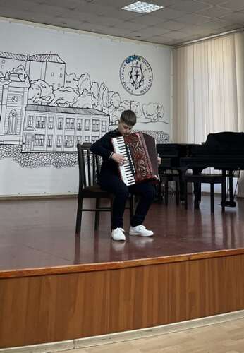 Переможці ІІ туру конкурсу індивідуальних виконавців здобувачів освіти старших класів  мистецьких шкіл Закарпатської області. Номінація «Народні інструменти» (баян, акордеон)