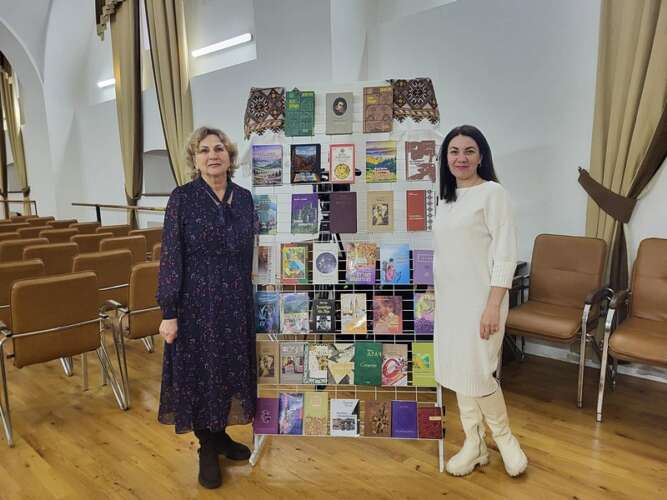 ЄДНАЙМОСЯ В МОВІ