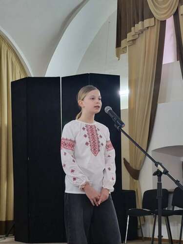 ЄДНАЙМОСЯ В МОВІ