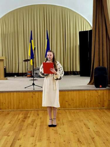 ЄДНАЙМОСЯ В МОВІ