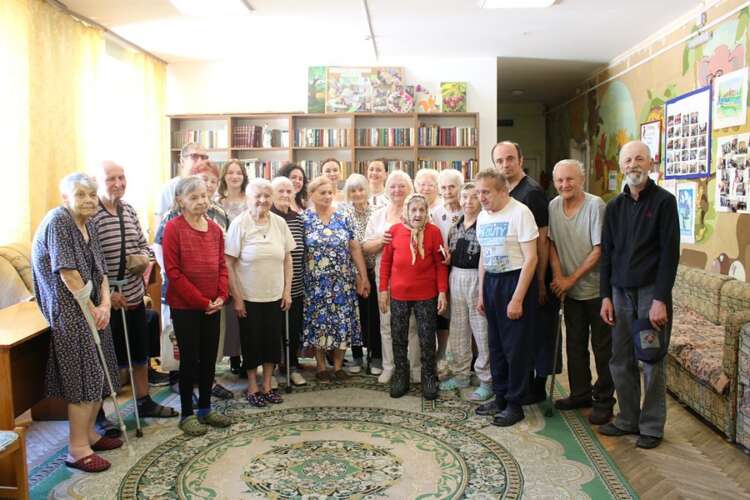 ПРАЦІВНИКИ ЦЕНТРУ КУЛЬТУРИ ЗНІМАЛИ БАР'ЄРИ ДОСТУПУ ДО НАРОДНОЇ ПІСНІ Й ПОЕЗІЇ В ТИЖДЕНЬ БЕЗБАР'ЄРНОСТІ